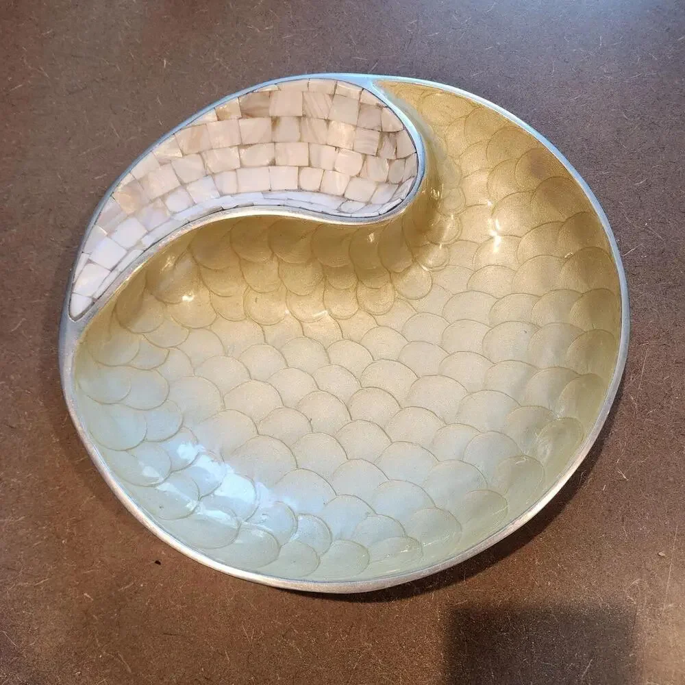 JULIA KNIGHT BUTTERCREAM CLASSIC ROUND 13 1/4